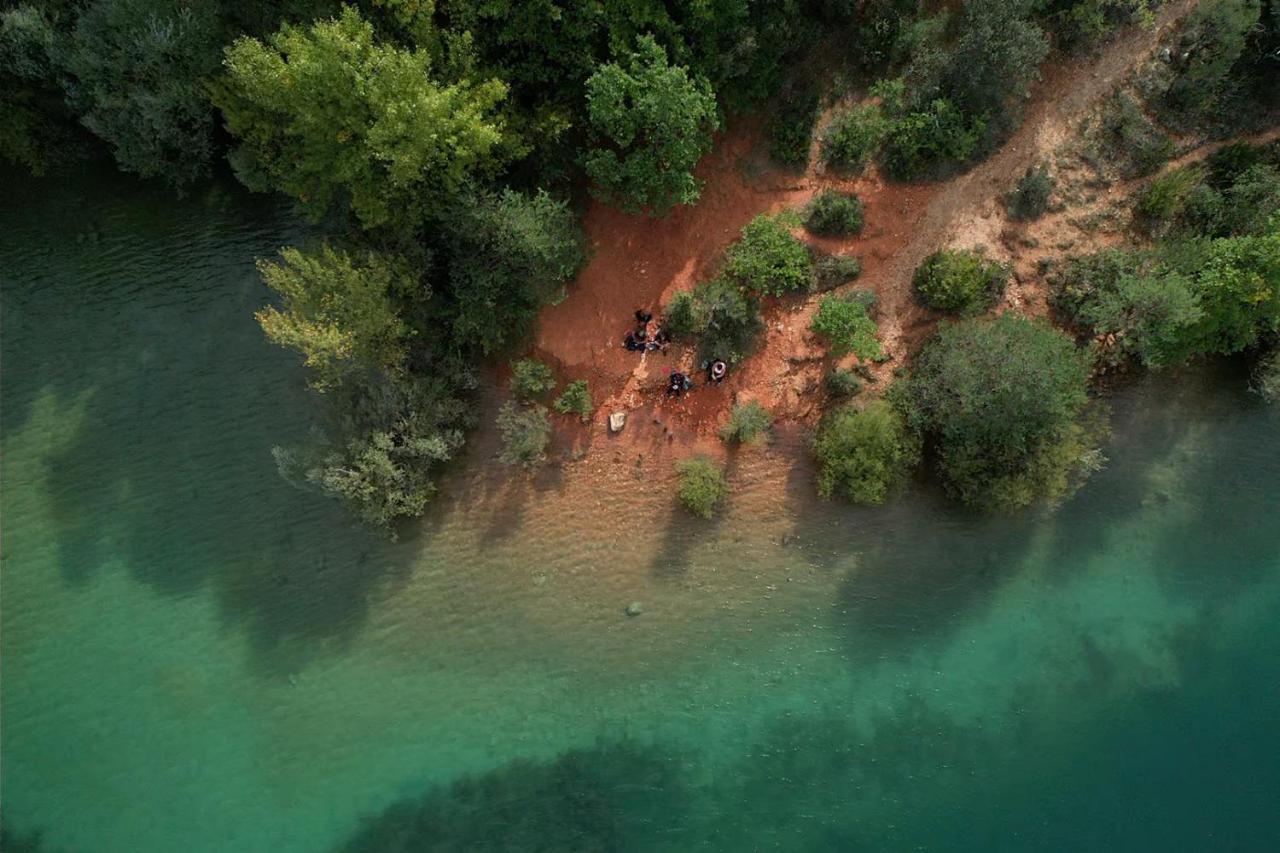 Les Gorges et Lacs du Verdon: Flexible Maison Accommodations Regusse Exterior photo