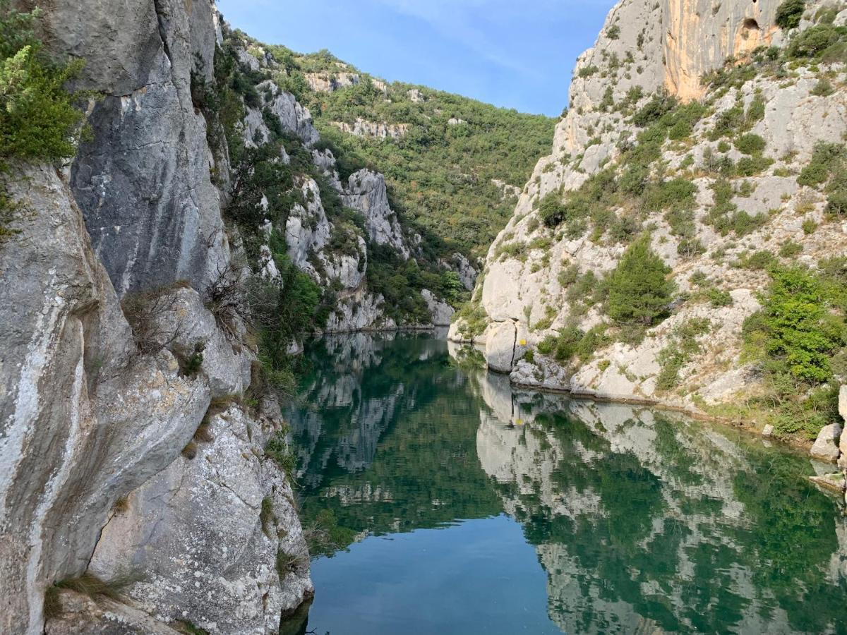 Les Gorges et Lacs du Verdon: Flexible Maison Accommodations Regusse Exterior photo