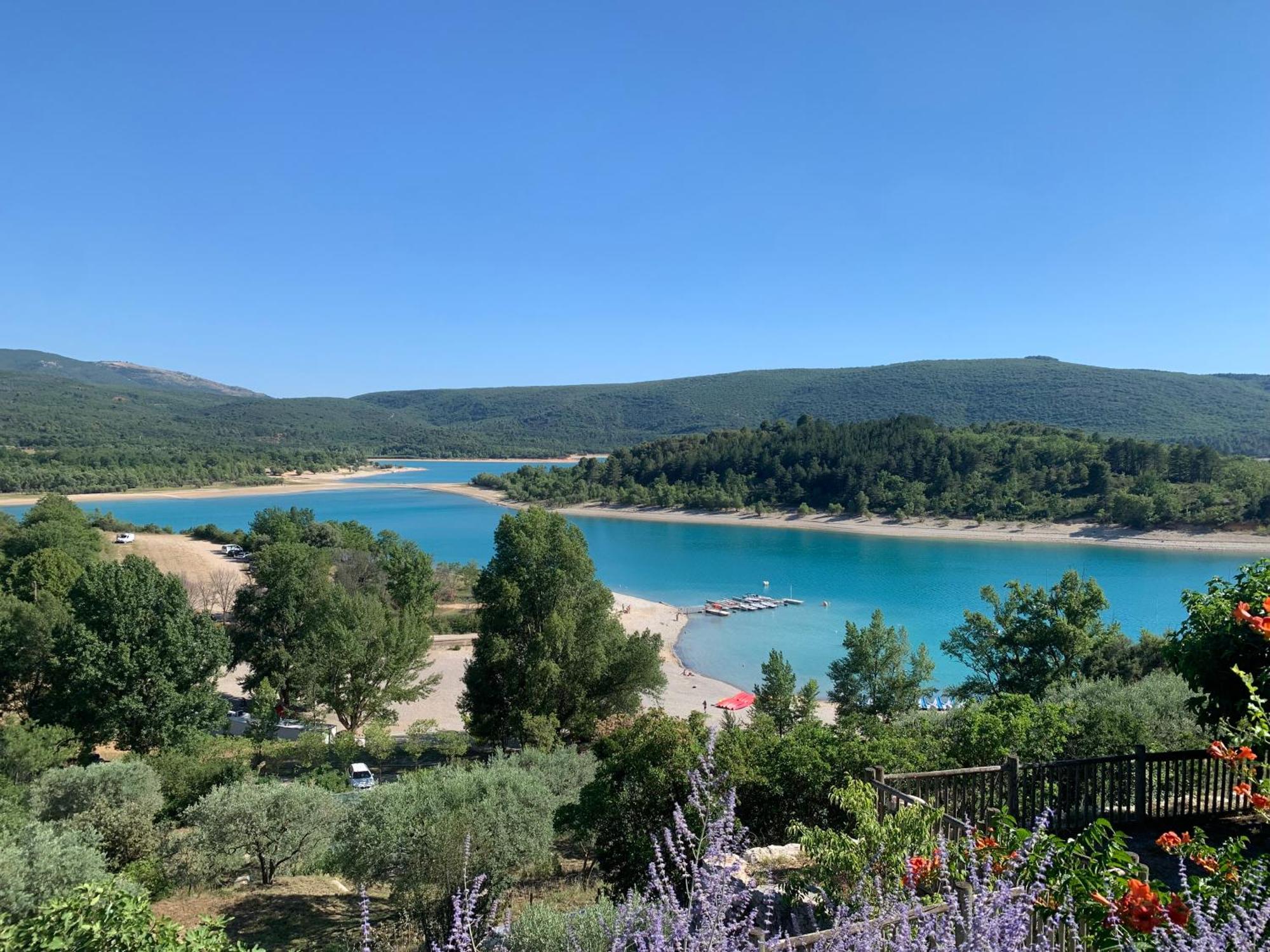 Les Gorges et Lacs du Verdon: Flexible Maison Accommodations Regusse Exterior photo