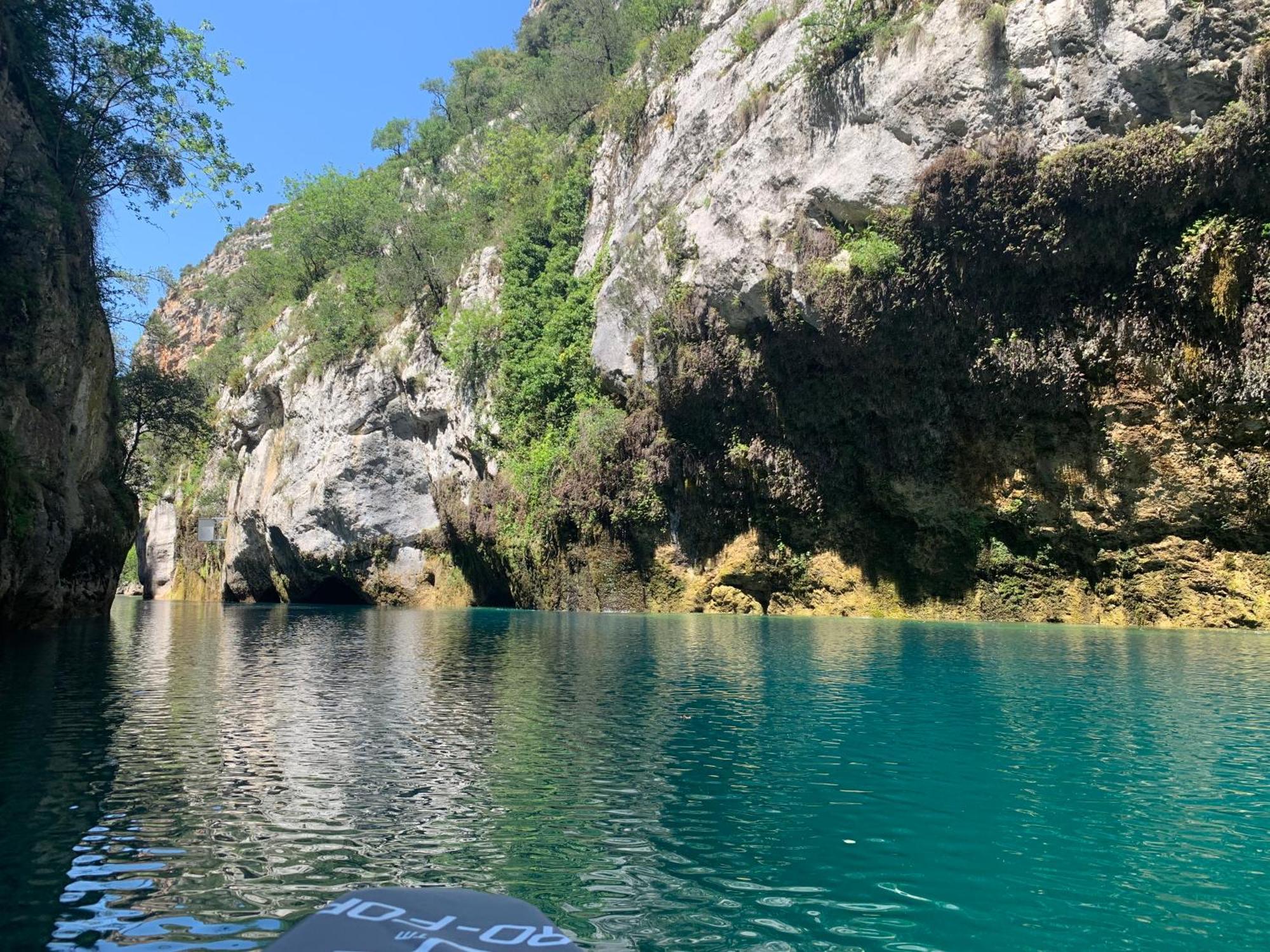Les Gorges et Lacs du Verdon: Flexible Maison Accommodations Regusse Exterior photo