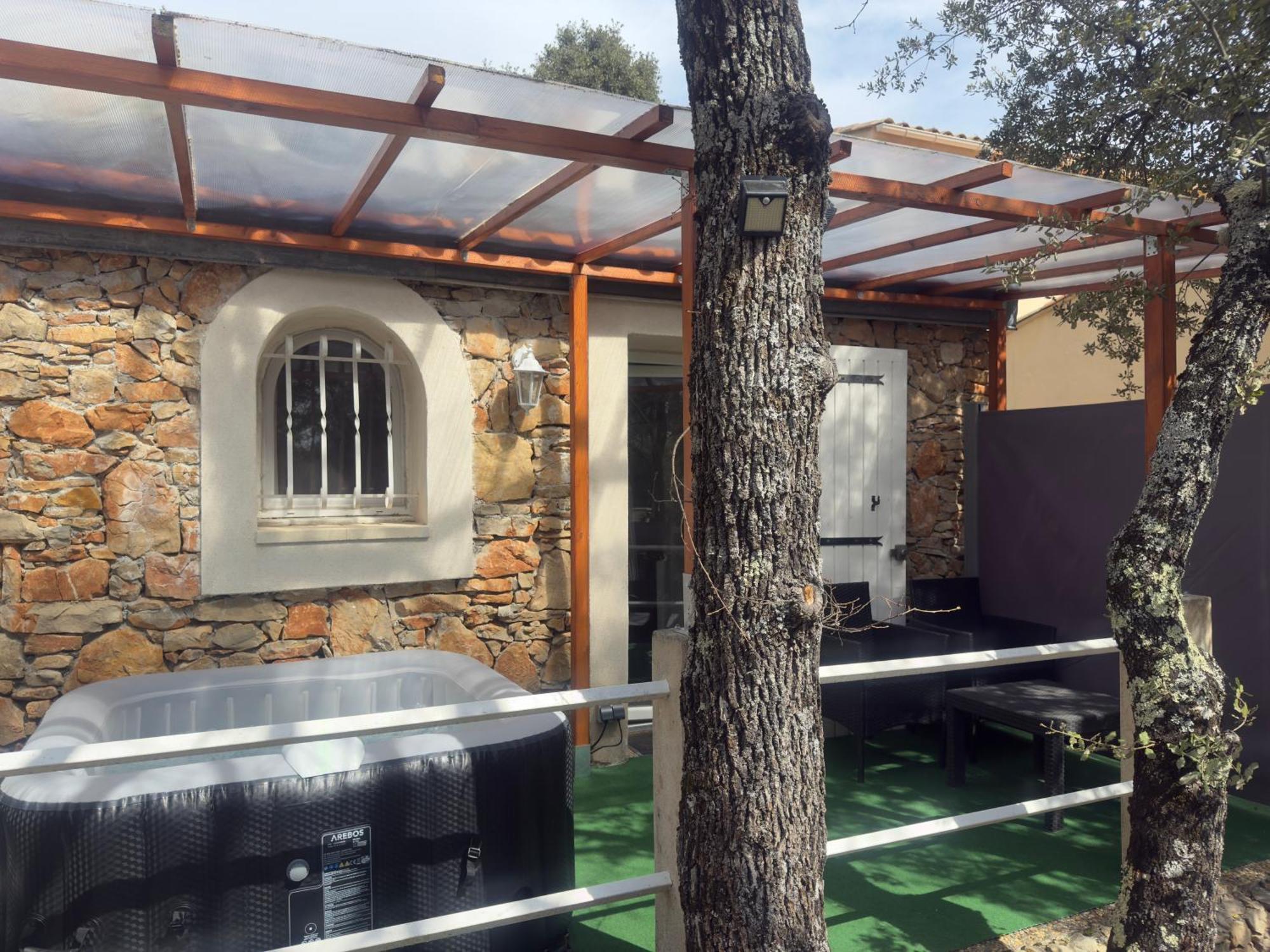 Les Gorges et Lacs du Verdon: Flexible Maison Accommodations Regusse Exterior photo