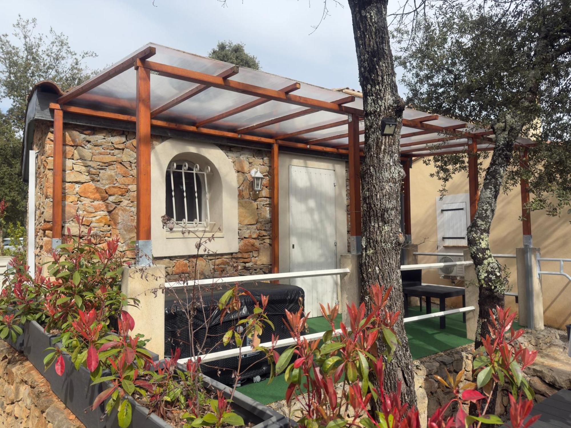 Les Gorges et Lacs du Verdon: Flexible Maison Accommodations Regusse Exterior photo
